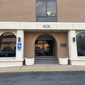 front entrance of good beginnings therapy at falls church